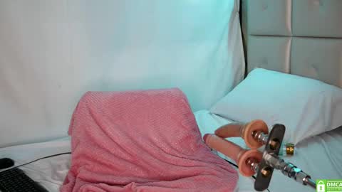 Snapshot of sammy_liz2 chatting on March 2025 02:53:02 PM sammy_liz2 online show from March 2025 02:53:02 PM