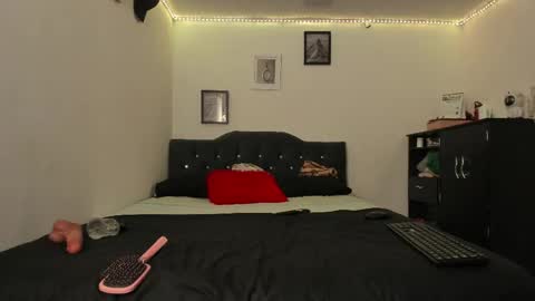 Sophia online show from May 2026 02:39:01 AM