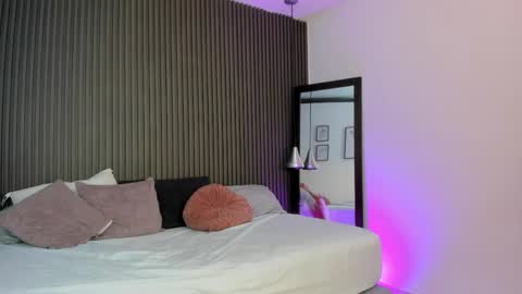 Axel online show from April 2026 08:53:01 PM