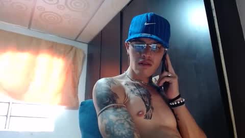 sammy model independiente online show from April 2026 01:30:01 PM