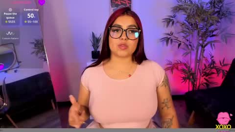 Snapshot of sammyy_owens_ chatting on May 2026 04:07:01 AM Sammy online show from May 2026 04:07:01 AM