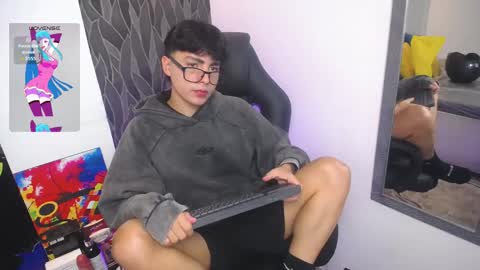 Snapshot of samu_foxxx chatting on November 2025 08:31:01 PM SAMU online show from November 2025 08:31:01 PM