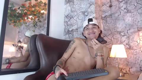 samueel_hilton online show from December 2024 07:25:02 AM