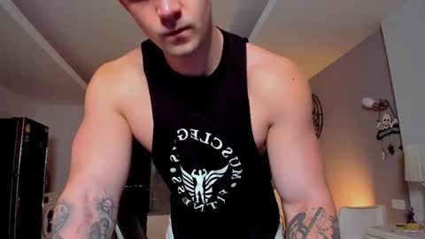 Snapshot of samuel_andrew chatting on November 2025 02:33:02 AM Samuel online show from November 2025 02:33:02 AM