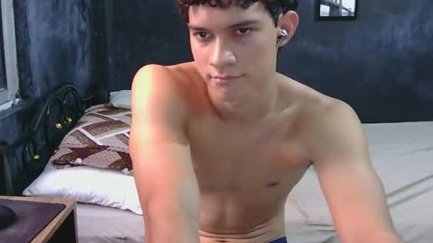 Snapshot of samuel_hills_ii chatting on October 2025 08:53:02 PM samuel_hills_ii online show from October 2025 08:53:02 PM