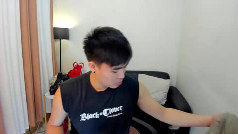 Snapshot of samuelangelo chatting on December 2024 05:04:02 AM Sam online show from December 2024 05:04:02 AM