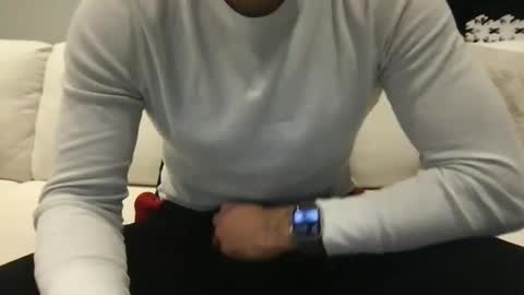 Snapshot of samwise2418 chatting on January 2025 08:43:02 AM Sam W dick strip tease online show from January 2025 08:43:02 AM