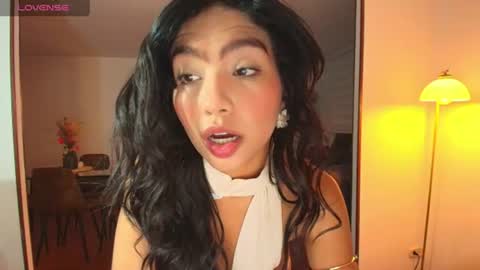 Snapshot of samy_jonnes_ chatting on June 2026 11:29:02 PM Hello I am absent due to a family calamity I will return soon-hola estoy ausente por un problema familiar volvere pronto. online show from June 2026 11:29:02 PM