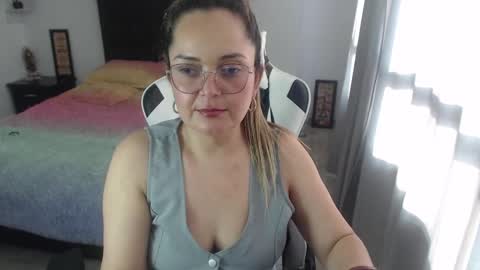 samy_vsn online show from February 2025 10:00:01 PM