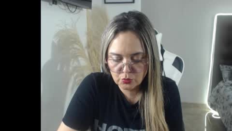 samy_vsn online show from October 2025 12:22:02 AM