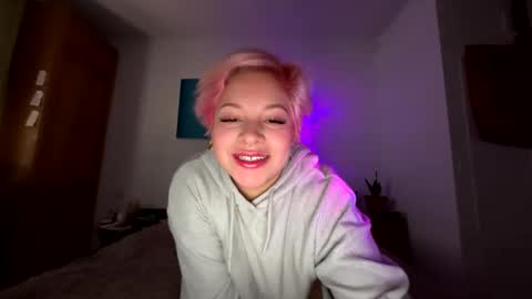 Snapshot of samymoon3 chatting on December 2025 10:20:02 AM Samymoon online show from December 2025 10:20:02 AM