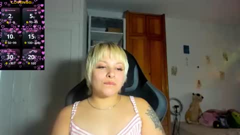 Snapshot of samymoon3 chatting on July 2026 01:58:02 PM Samymoon online show from July 2026 01:58:02 PM
