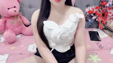 sanami_sian_ online show from November 2025 03:16:02 AM