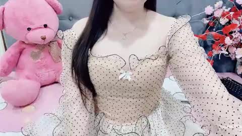 sanami_sian_ online show from November 2025 01:33:02 PM