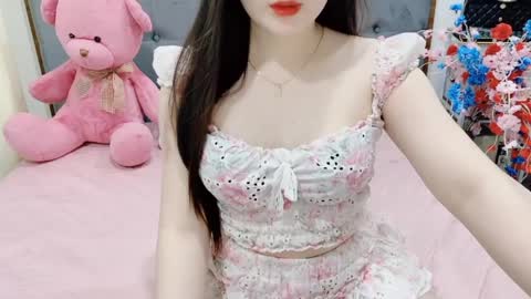 sanami_sian_ online show from April 2026 01:06:02 AM