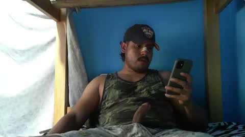 Snapshot of sandalo123 chatting on May 2026 01:43:01 AM sandalo123 online show from May 2026 01:43:01 AM