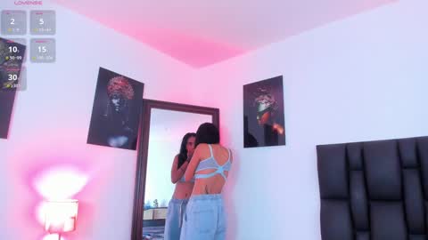 Snapshot of sander_mila chatting on December 2024 09:35:01 PM MilaSander online show from December 2024 09:35:01 PM