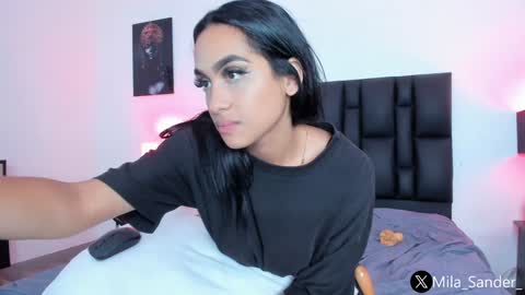 Snapshot of sander_mila chatting on December 2024 01:26:02 AM MilaSander online show from December 2024 01:26:02 AM