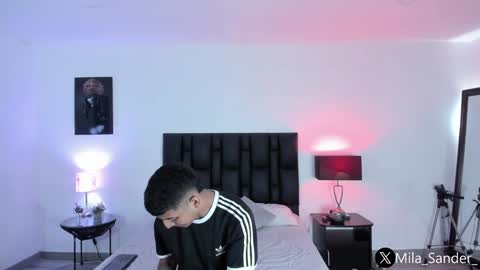 Snapshot of sander_mila chatting on December 2024 01:08:02 PM MilaSander online show from December 2024 01:08:02 PM