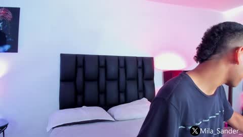 Snapshot of sander_mila chatting on January 2025 09:00:02 PM MilaSander online show from January 2025 09:00:02 PM