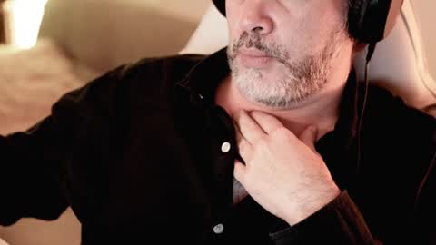 Snapshot of sanders_white chatting on February 2025 05:07:02 AM Sanders online show from February 2025 05:07:02 AM