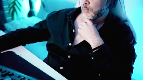 Snapshot of sanders_white chatting on February 2025 03:43:02 AM Sanders online show from February 2025 03:43:02 AM