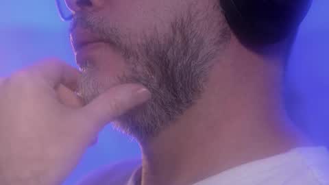 Snapshot of sanders_white chatting on October 2025 01:03:01 AM Sanders online show from October 2025 01:03:01 AM