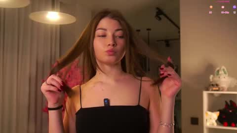 Emma  online show from November 2025 01:26:02 AM