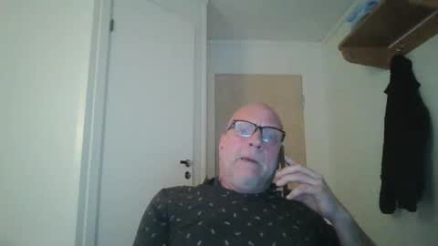 sandnesrune523 online show from January 2026 01:59:02 PM