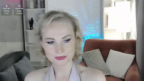 Snapshot of sandra_kind chatting on February 2026 05:28:02 AM Sandra online show from February 2026 05:28:02 AM