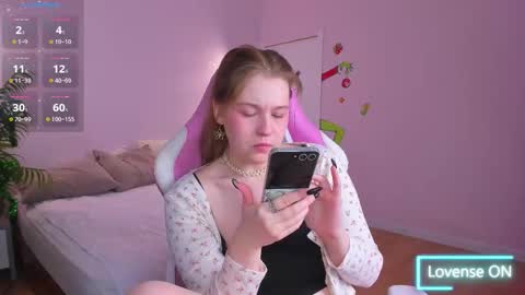 Snapshot of sandra_weaver chatting on December 2025 04:45:02 PM Mira online show from December 2025 04:45:02 PM