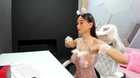 Snapshot of sandraharriss chatting on December 2025 02:05:01 AM sandraharriss online show from December 2025 02:05:01 AM