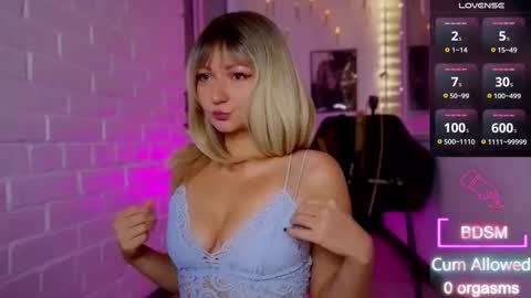 Snapshot of sandralawrence chatting on October 2025 09:44:01 PM Schedule uploadedTake a look on NEW showAnd 2 Secret shows this month See youhope often online show from October 2025 09:44:01 PM