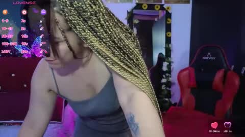 Snapshot of sandraossa chatting on November 2025 02:30:01 PM sandraossa online show from November 2025 02:30:01 PM