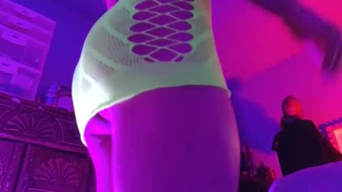 Sandra online show from February 2025 10:21:02 AM