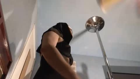 Sandra online show from March 2026 06:08:01 AM