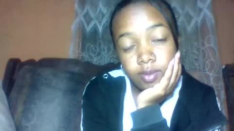 sandriana26 online show from April 2026 05:43:02 PM