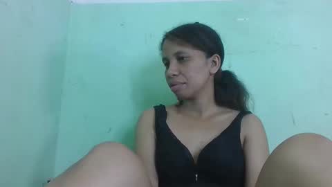 sandrinah788632 online show from May 2026 06:43:02 AM