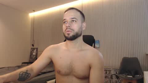 DeAlex online show from October 2025 09:35:02 AM