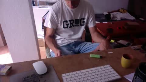 lucas online show from October 2025 08:59:02 AM