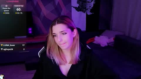 sandy_belle88 online show from October 2025 06:15:02 PM