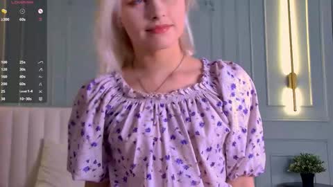 Sandy online show from December 2025 06:01:02 AM