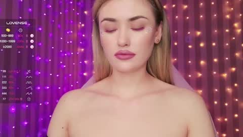 Sandy online show from February 2025 05:09:02 AM