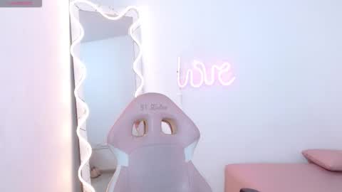 Snapshot of sandyy_tay chatting on November 2025 11:31:02 AM sandyy_tay online show from November 2025 11:31:02 AM