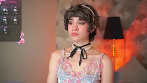 Viola  online show from December 2025 09:09:01 PM