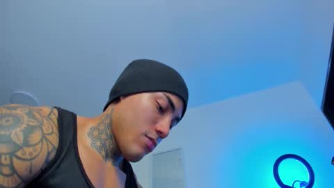 Snapshot of santi__ferrer chatting on November 2025 02:12:02 AM Santi Ferrer online show from November 2025 02:12:02 AM