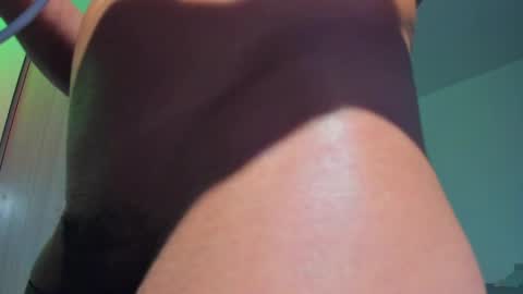 Snapshot of santi__ferrer chatting on April 2026 01:42:02 AM Santi Ferrer online show from April 2026 01:42:02 AM