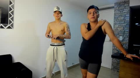 Santiago Henao online show from December 2024 11:36:01 PM
