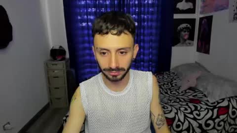 Santi online show from April 2026 07:09:02 PM