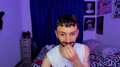 Santi online show from April 2026 11:29:02 PM